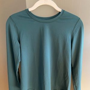 Lululemon running long sleeve XS or S